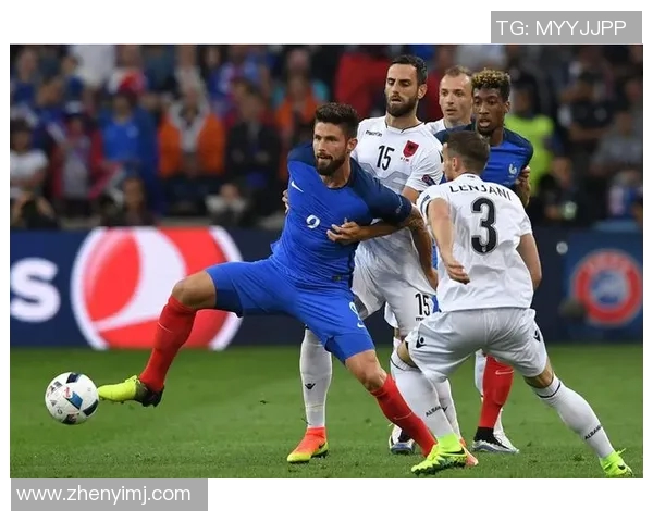 足球起球技巧解析与实战应用提升你的比赛表现与战术意识 足球起球技巧解析与实战应用提升你的比赛表现与战术意识